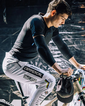 DHARCO ELBOW GRAVITY PADS